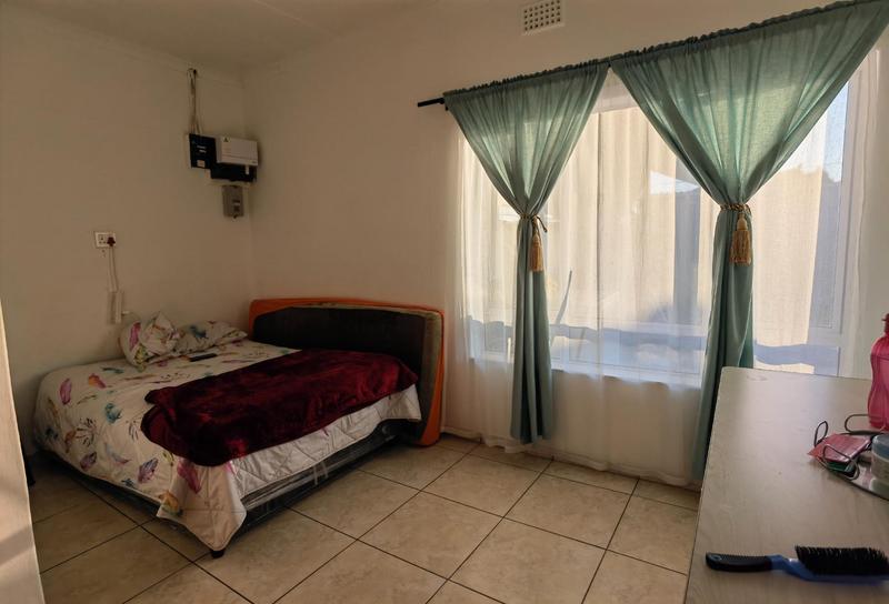 7 Bedroom Property for Sale in Richmond Estate Western Cape